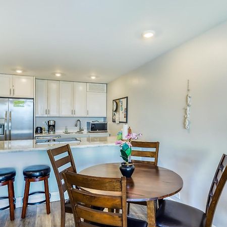Kahana Reef Oceanfront Condos Номер фото