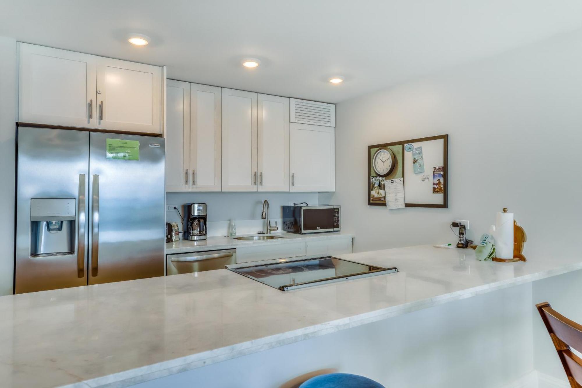 Kahana Reef Oceanfront Condos Номер фото